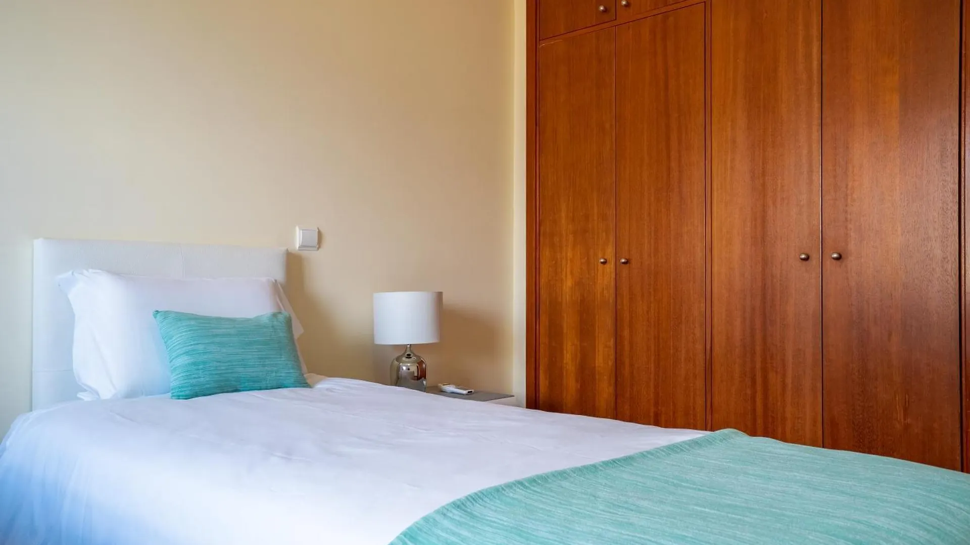 Forum Madeira Ajuda Apartment Funchal