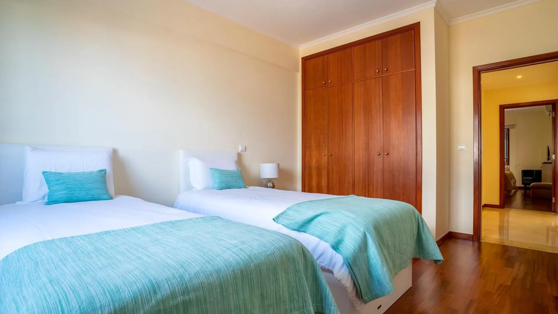 Forum Madeira Ajuda Apartment Funchal  0*, Funchal (Madeira)